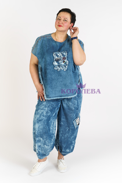 блузацена: 4600 руб.брюкицена: 4600 руб.