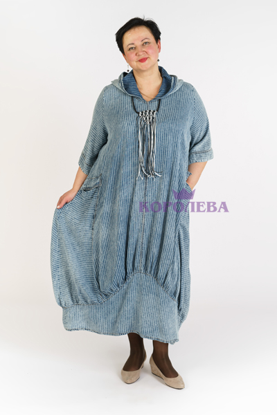 платьецена: 7600 руб.