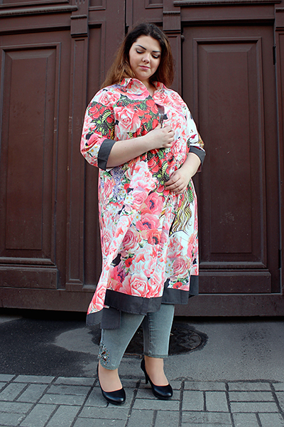 Плащцена: 6400 руб.